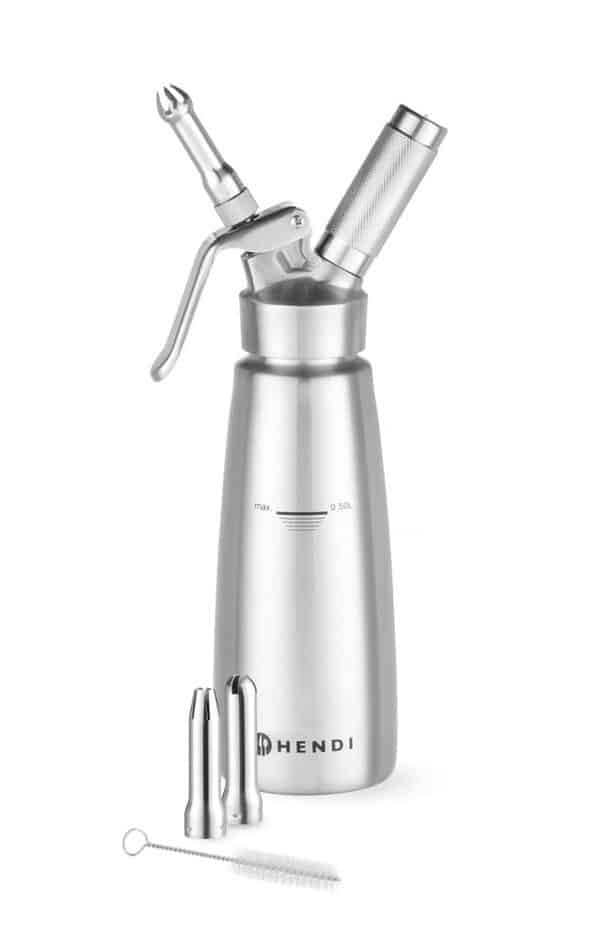 HENDI Siphon à chantilly, avec 3 douilles en acier inoxydable et 1 brosse de nettoyage, pour mousses, desserts et sauces, siphon à crème, 500ml, ø85x(H)235mm, acier inoxydable