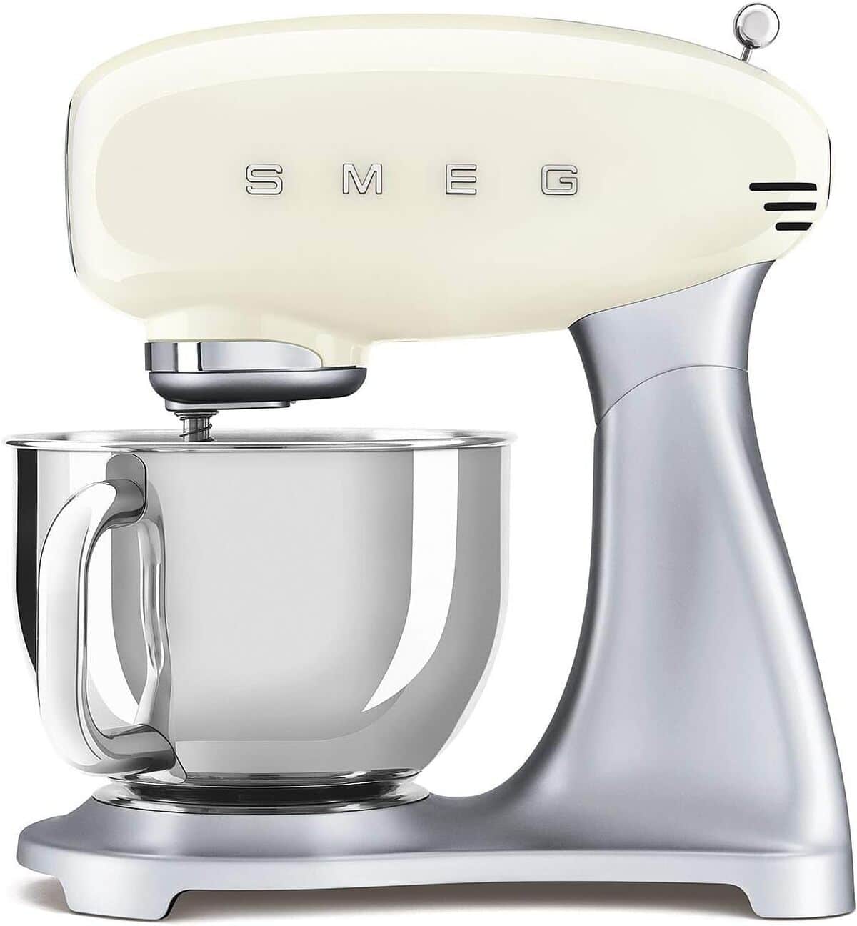 Test du robot pâtissier Smeg SMF02CREU 800W : performance et style rétro
