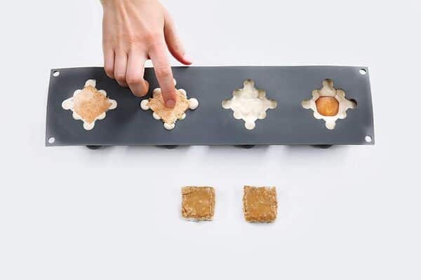 Moule à pâtisserie original en silicone pour gâteau mousse sphères petites par le célèbre chef pâtissier mondialement connu Dinara Kasko