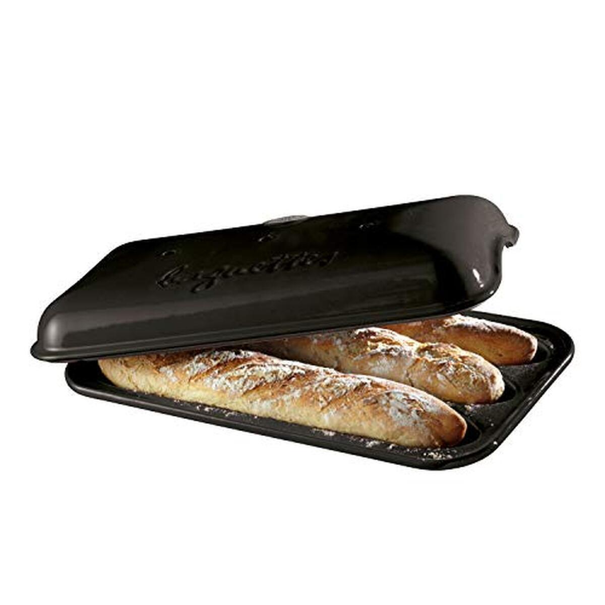 Test du moule à baguettes en céramique Emile Henry Eh799506